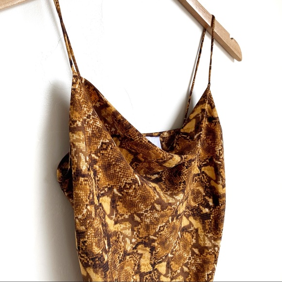 J.O.A Python Print Midi Dress - Picture 6 of 8